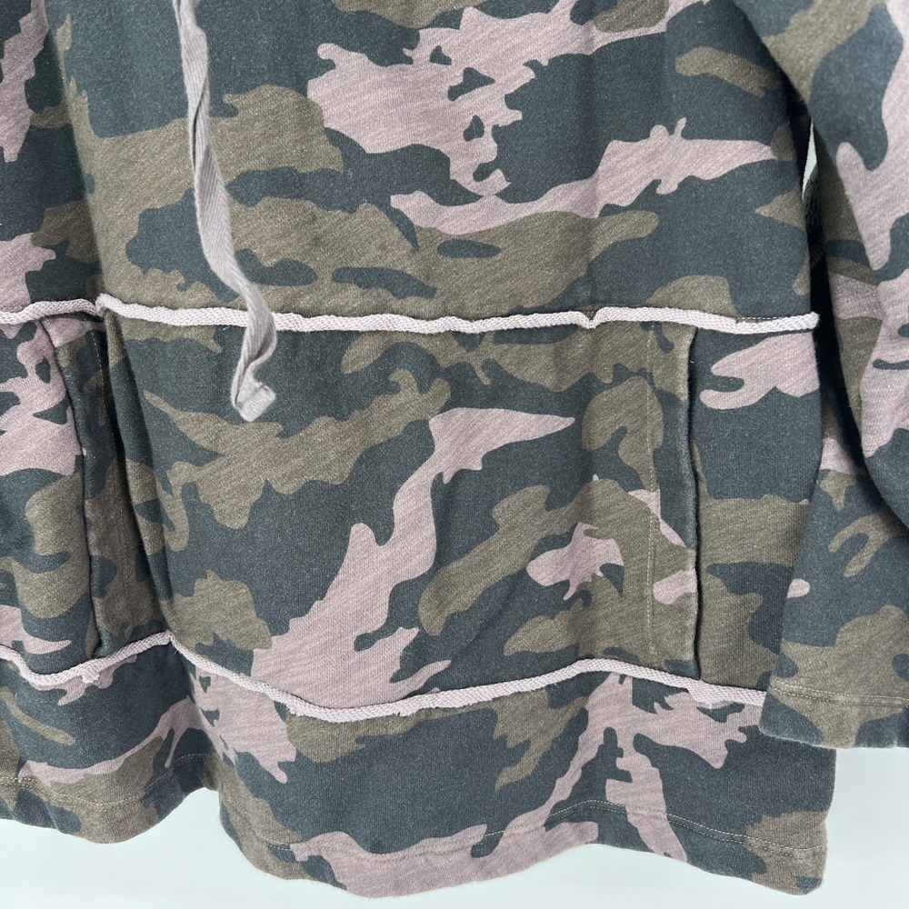 Johnny Was Embroidered Camo Sweatshirt‎ Womens Size M - Picture 4 of 11